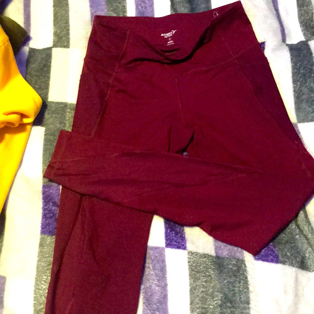 Old navy Athletic wear.